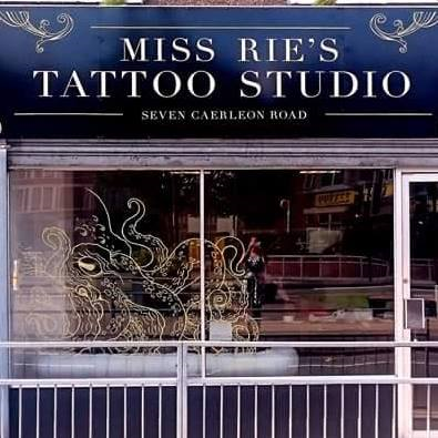 image of miss rie's tattoo studio